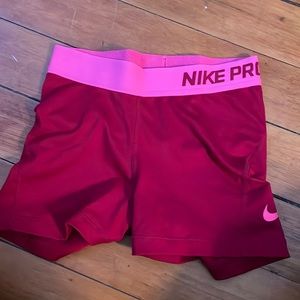 women’s nike pros